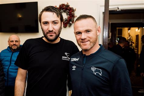 32Red reinvests in men’s mental health programme .